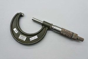 Lufkin USA No 1942V 1-2" Micrometer