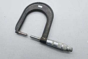 Central Tool Works USA 1 -2" Micrometer With Point