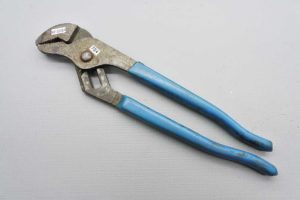 Channelock USA 420 Multigrip Pliers, 9" long,