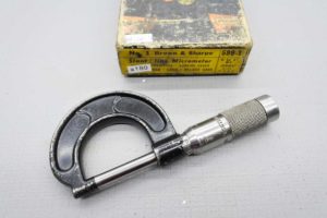 Brown & Sharpe 599-1 Slant/Line Micrometer