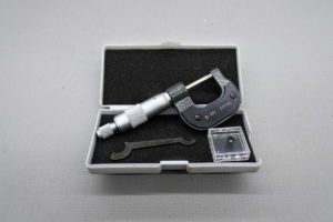 Micrometer 0 -1" And Thickness Mic With Carbide Tip