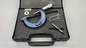 Moore & Wright 0 - 2" Micrometer IOB