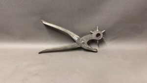 General Hardware England Hole Punch Plier