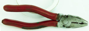 Peace England Pliers, 6 1/4".