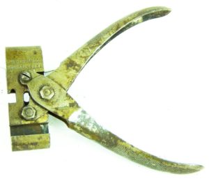 Lake Ern Mfg Co W Schollhorn Co Bernards Patent Cutting Plier, Unusual, 4 1/2",