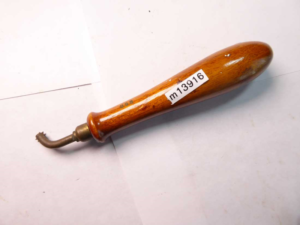 Leather pricking tool 1/4" wheel
