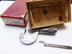 Starrett 576 0 -1/2" micrometer iob