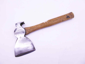 True Temper Hatchet with claw, 4" edge x 6 3/4" deep
