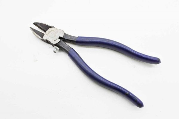 Crescent USA M57RP Side Cutters, 7" Long - Image 2