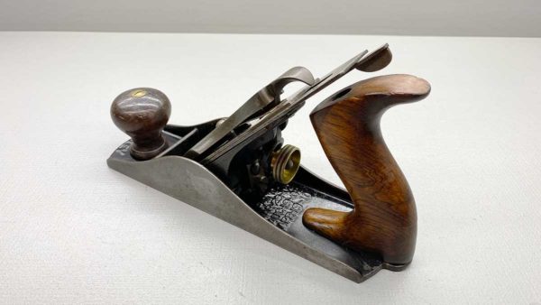 Stanley Bailey No 4 Bench Plane Pat'd with a good length stanley rule and level Cutter 