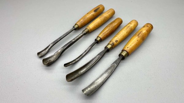 Addis Gouge Chisel Set Of Five In Good Condition