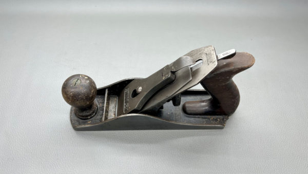 Stanley Bailey No 4 Bench Plane Good Tote and Knob Made in USA