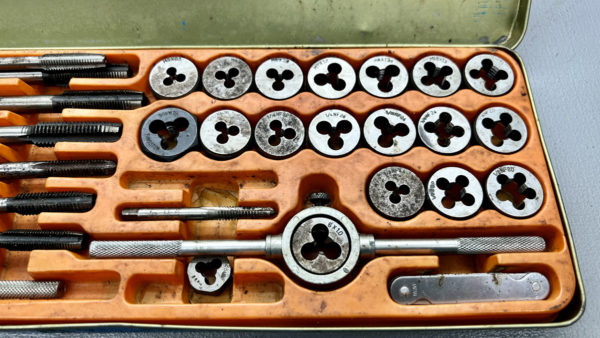 Tap And Die Set With Extra Pieces - Image 3