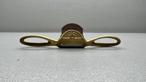 Lie Nielsen Small Rounded Base Brass SpokeShave In Top Condition 35mm wide cutter 170mm wide overall