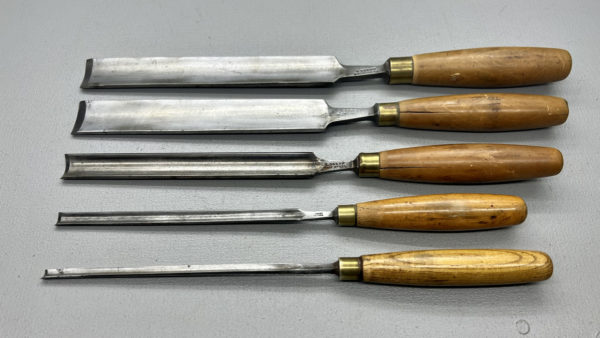 Sorby Pattern Makers Gouge Chisel Set Sizes - 1 1/4", 1 1/4" diff profile, 3/4", 3/8" and 1/4" 2 cracked handles but Solid 320mm to 390mm Long