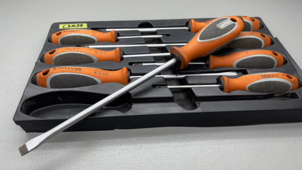 8 Piece Screwdriver Set From Matco By Snap On Measuring 330mm to 190mm for the smallest  In Good Condition