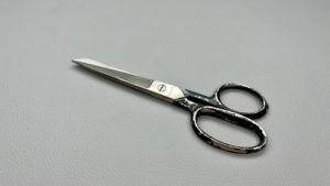 Italian Scissors 7″ Long From Kingshead In Good Condition