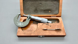Mitutoyo Micrometer 0-1" With Carbide Tip IOB Grad .0001 In Good Condition
