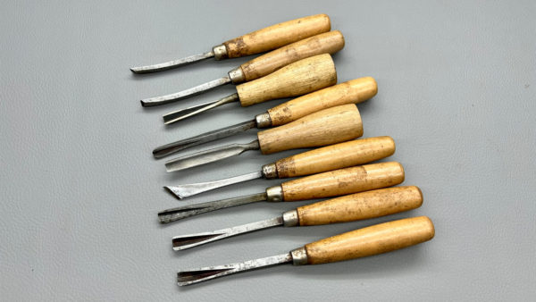 Hand Carving Chisel Set Of Nine In Good Condition