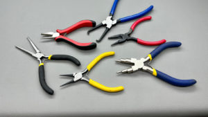 Selection Of Spring Loaded Pliers In New Condition Size 4 3/4" > 6" Long