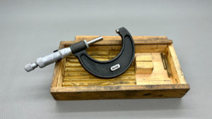 Moore & Wright 1" - 2" Micrometer No 966 In Good Condition