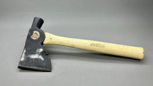 M Tools Hatchet With Hammer Head 93mm Edge In Good Condition