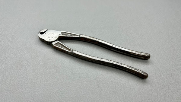 JNC Pliers 7" Long Come To Flat Point When Closed In Good Condition