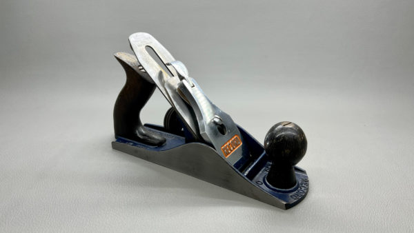 Record No 4 Bench Plane With Logo Good Tote and Knob Made In England In Good Condition
