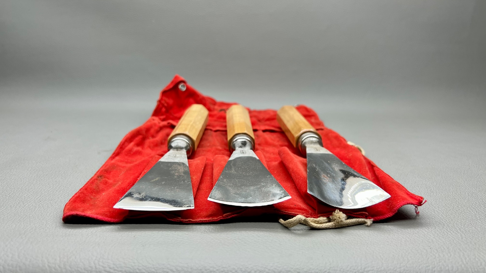AMT Fishtail Chisel Set In Good Condition - Image 2