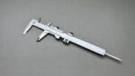 Fowler Vernier Measuring 1/1000" & 7" Long In Good Condition OM