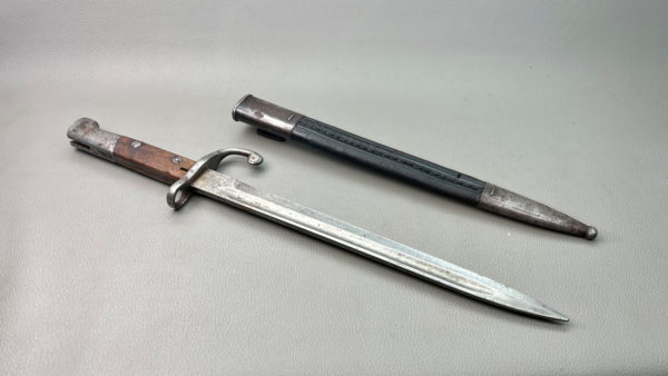 Bayonet USA F1 No 1097 Knife & Sheath 450mm Long In Good Condition