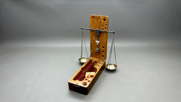 Vintage Jewellers Scales In Original Box Comes with 4 weights In Good Condition