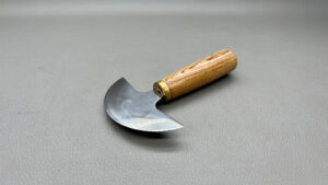 Beautiful Leather Round Knife 100mm In New Condition