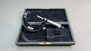 Starrett USA No 436-2 Micrometer 1-2" Ratchet Stop In Good Condition