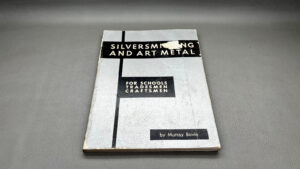 Silversmithing And Art Metal By Murray Bovin 160 Pages In Good Condition