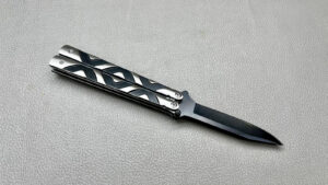 Nice 3" Super Knife Made In China looks like a butterfly knife but it is not Refer to Pictures 