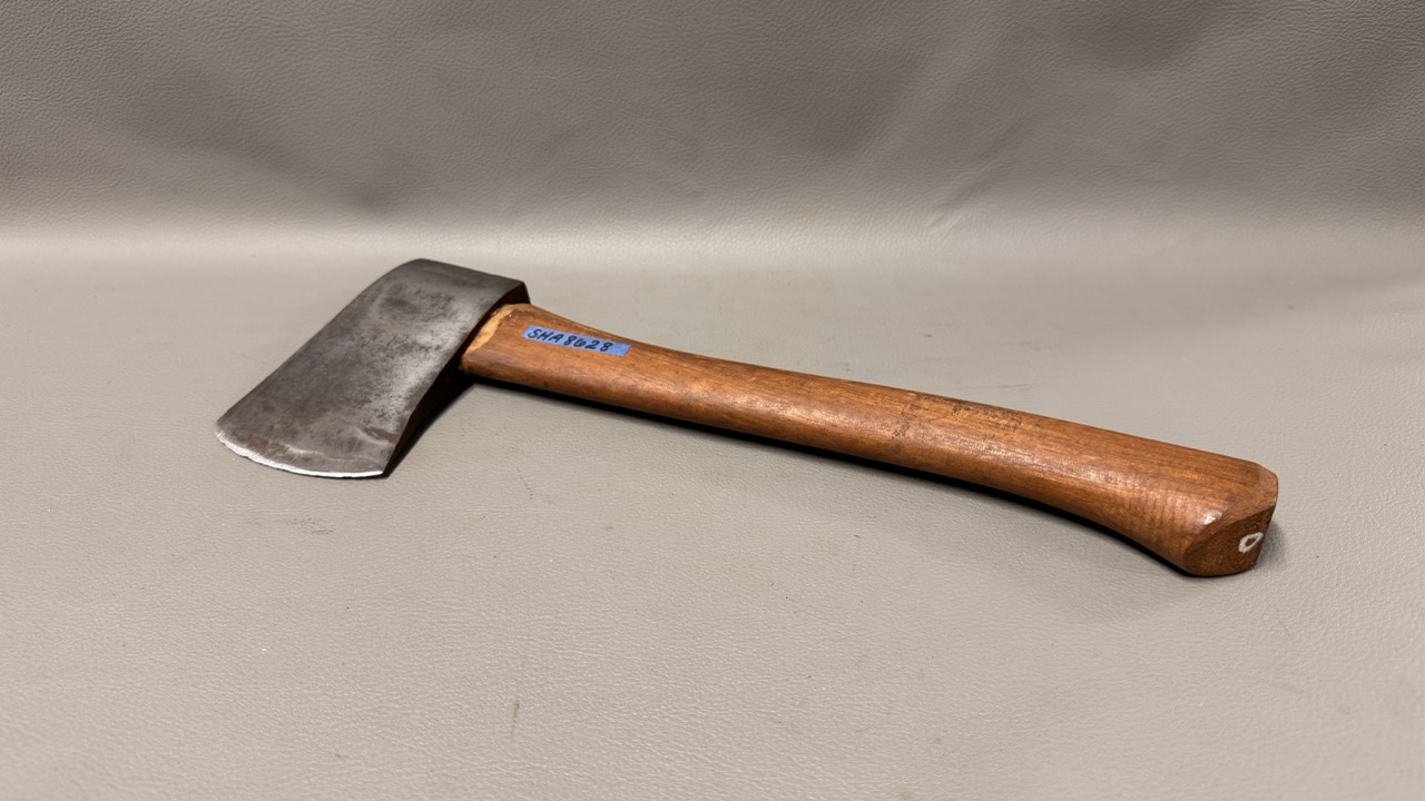 Nicely Shaped Hatchet With 3 1/2" Edge & Quality Handle - Image 3