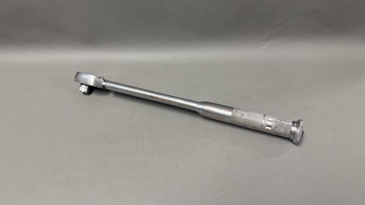 Tonichi 200-900Cmkg Tension Wrench 1/2" Drive - Image 3
