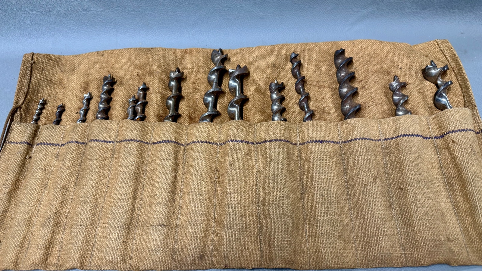 14 Piece Auger Bit Set With Mixed Makers - Image 2