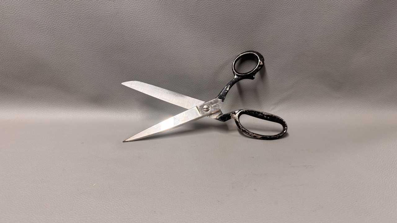 Italian Scissors 10″ Long From Betakut - Image 2