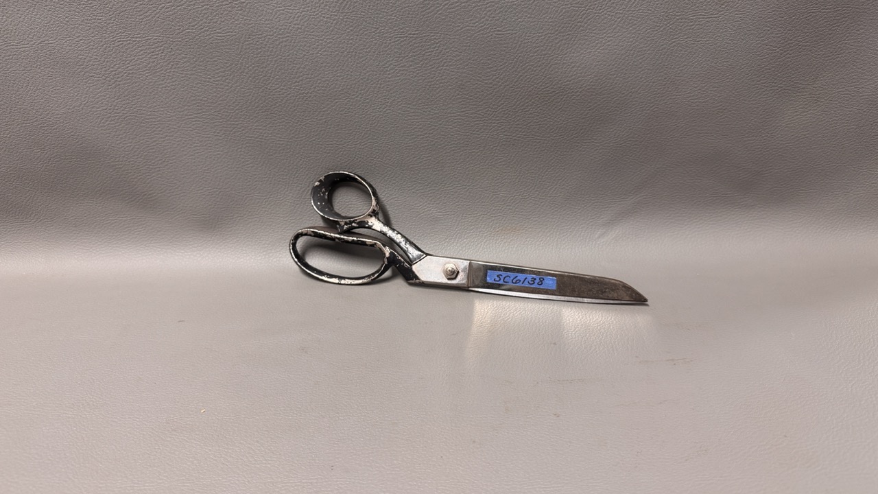 Italian Scissors 10″ Long From Betakut - Image 3