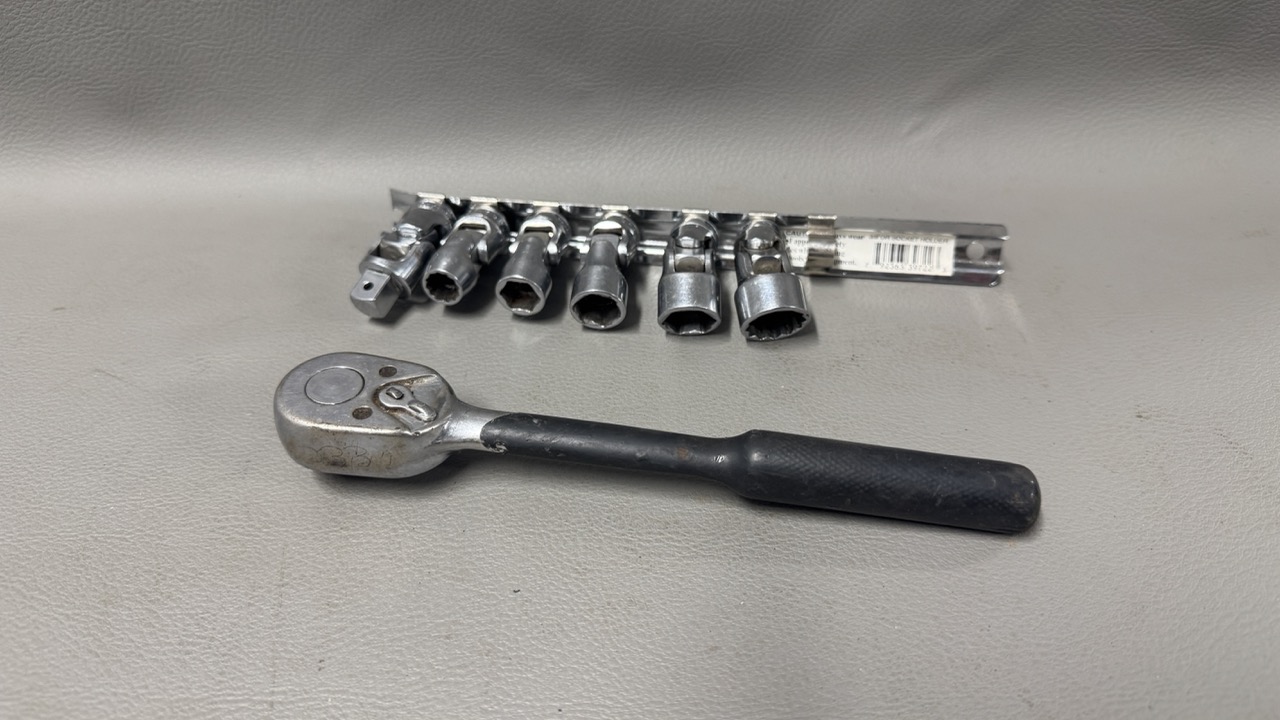 Snap On 3/8" Drive Swivel Sockets/Wobble & Ratchet - Image 2