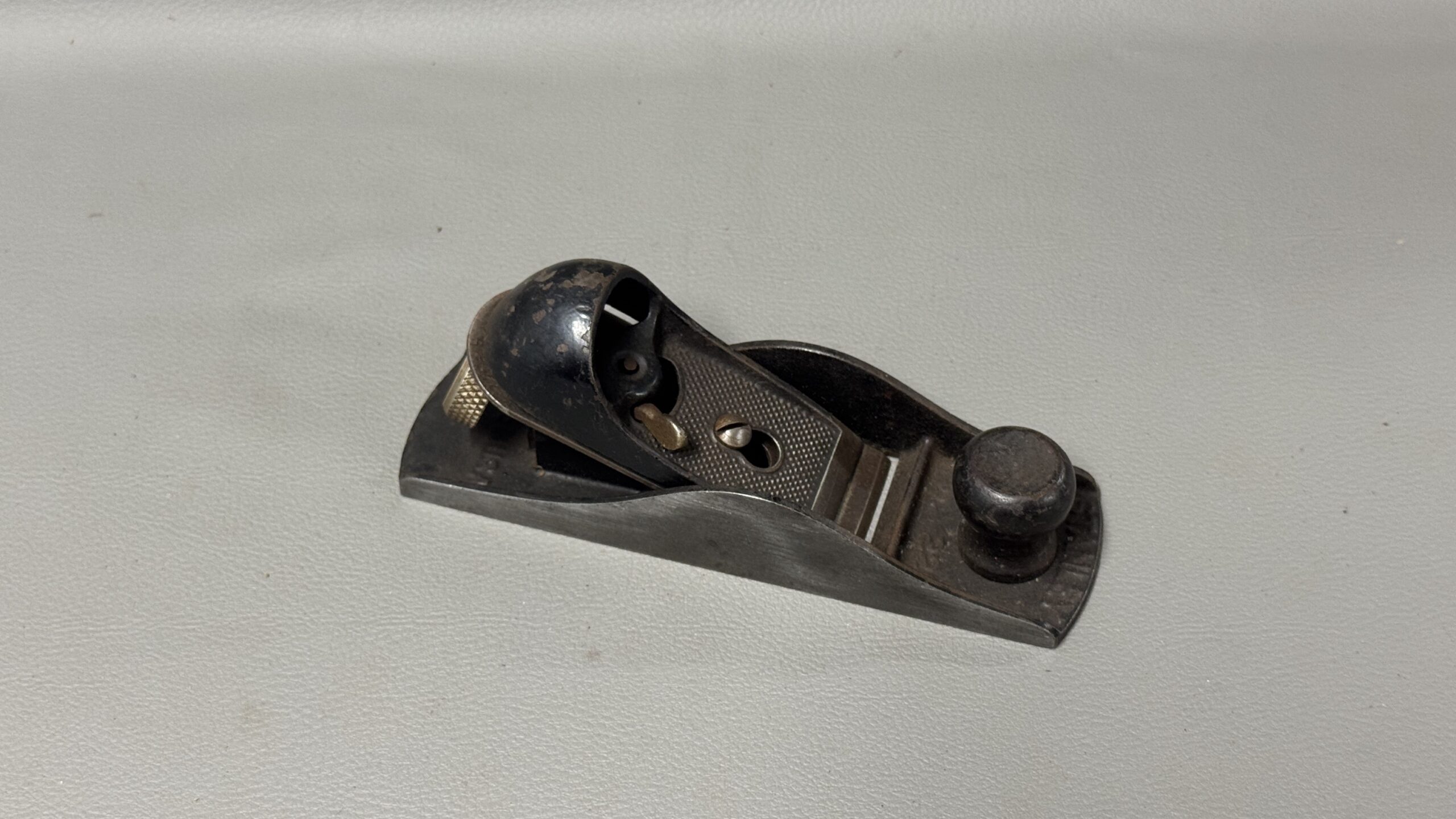 Stanley No 220 Block Plane In Good Condition - Image 4