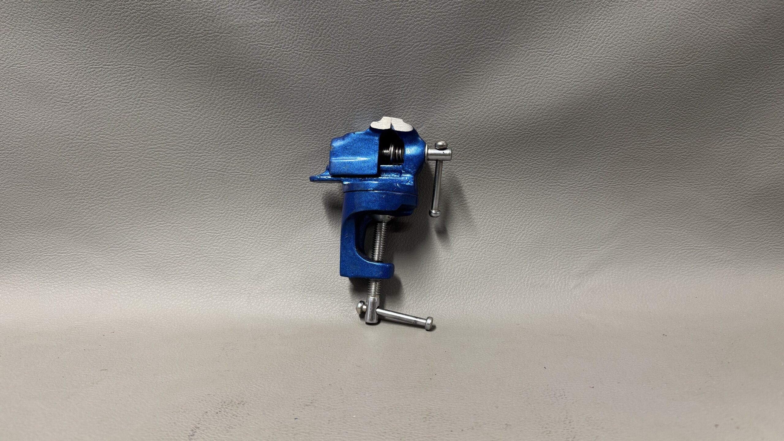 Revolving Bench Vice 32mm Jaws