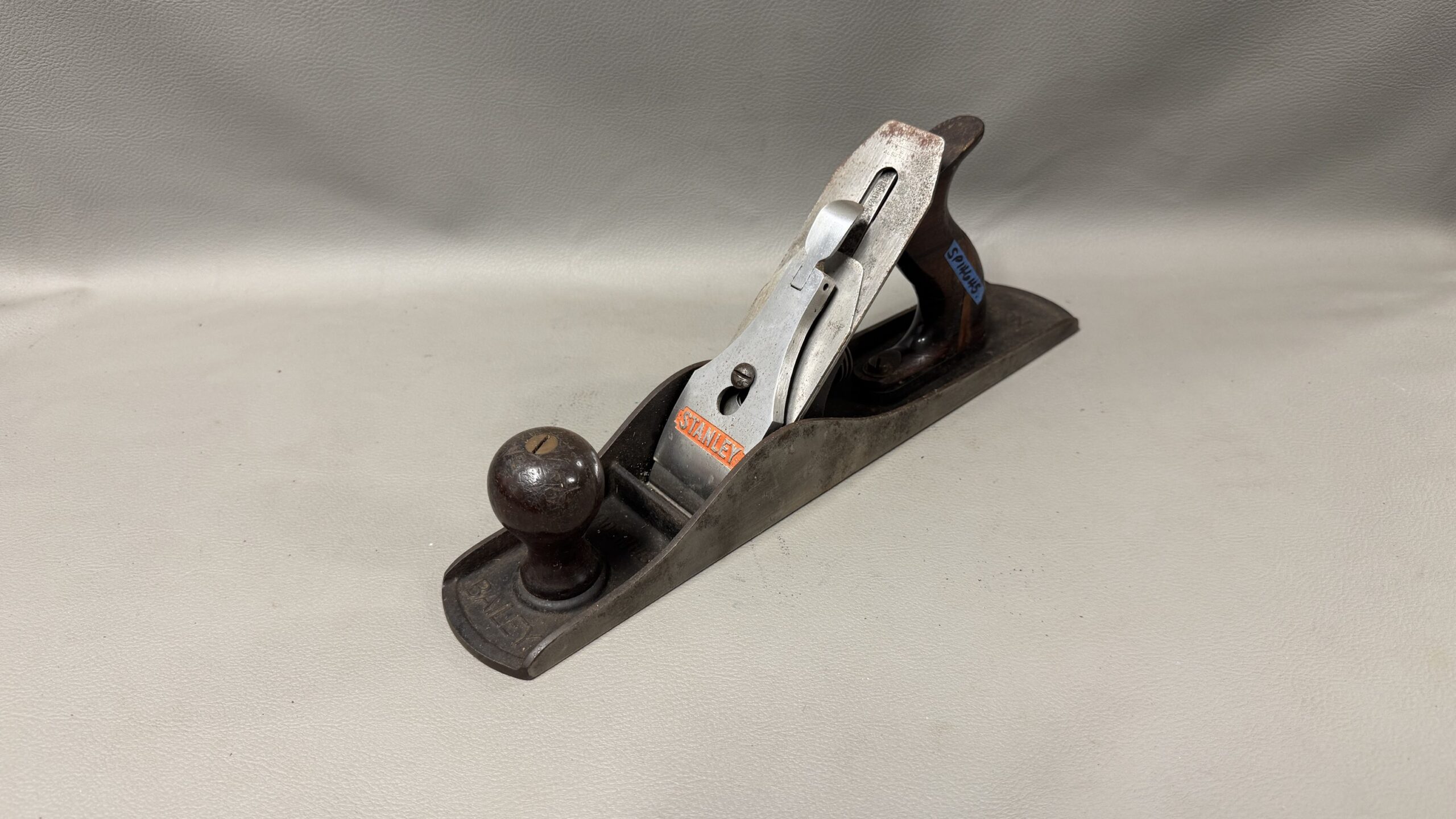 Stanley Bailey No 5 Bench Plane Repaired Tote - Image 2